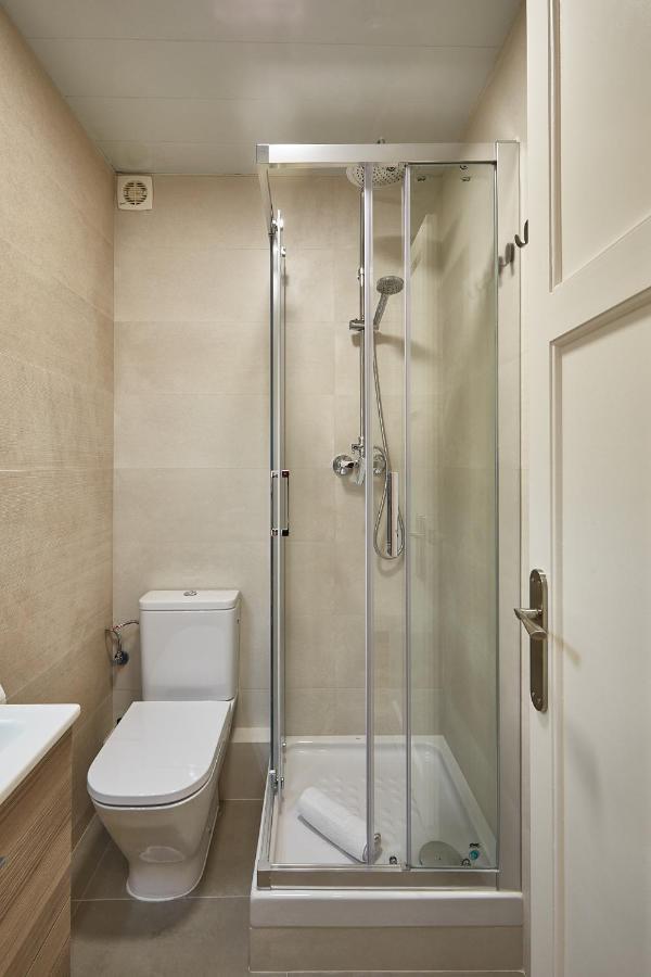 Bbarcelona Calabria Flat Barcelona Exterior foto