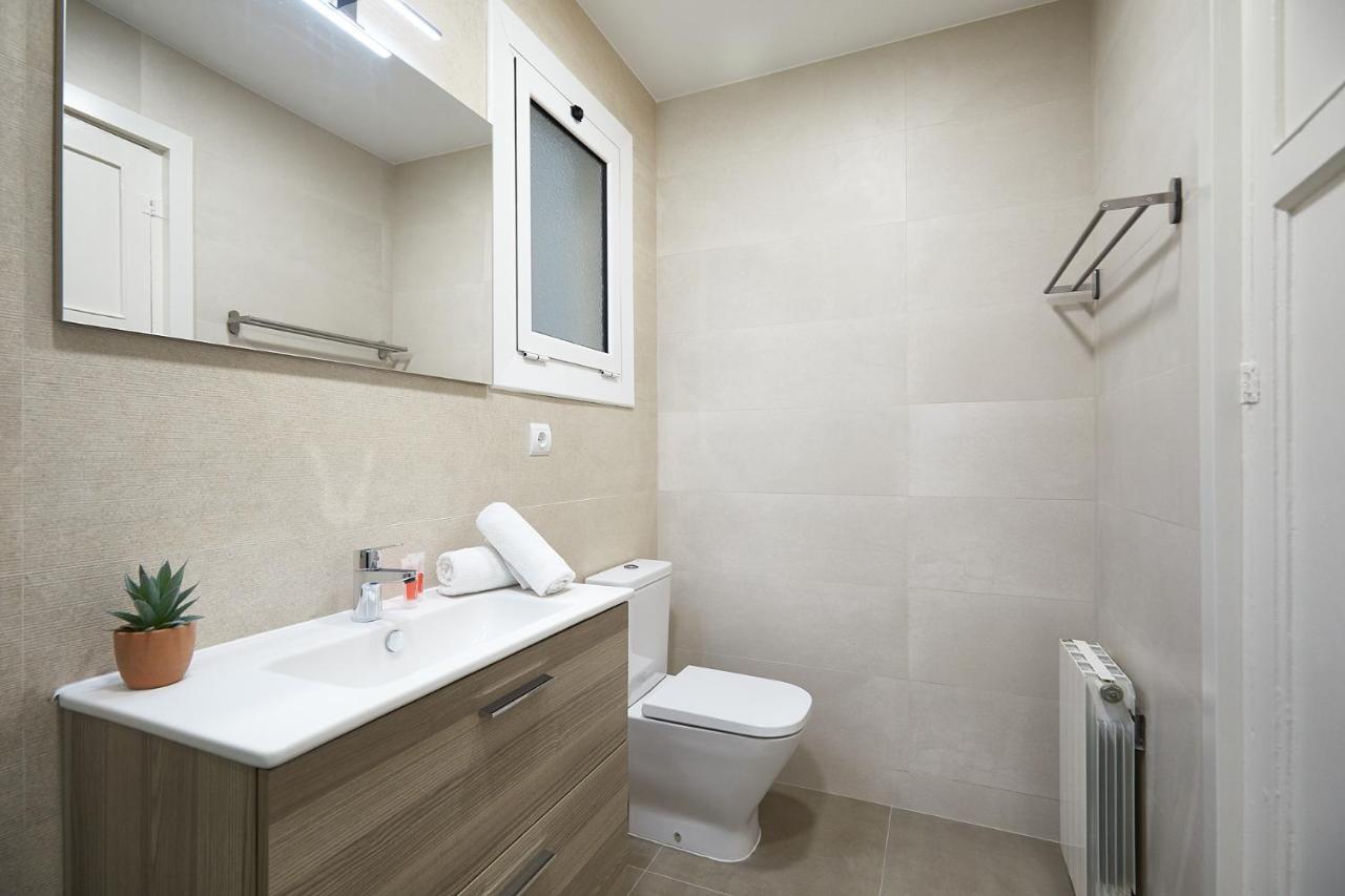 Bbarcelona Calabria Flat Barcelona Exterior foto